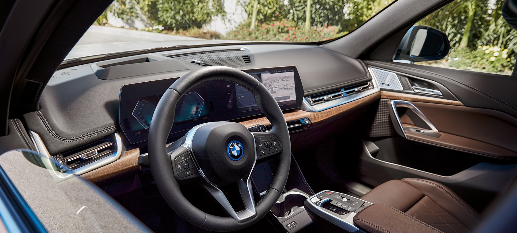 BMW iX1 U11 BEV interior design video BMW iX1 U11 BEV interior design highlights in the video