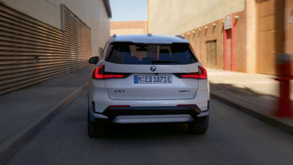 BMW iX1 U11 BEV rear view Reversing Assistant BMW iX1 U11 BEV driving rear view Reversing Assistant