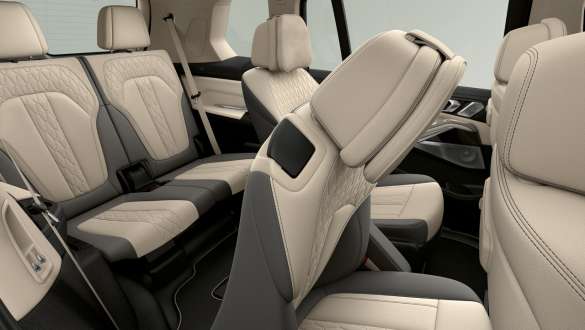 View of the third row of seats from the side BMW X7 G07 LCI View of the third row of seats in the interior from the side BMW X7 G07 LCI
