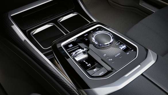 Executive Drive Pro BMW i7 M70 xDrive Sedan G70 BMW i7 M70 xDrive Sedan G70 Executive Drive Pro