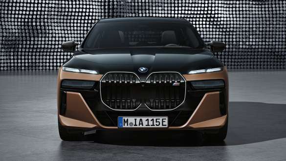 BMW kidney 'Iconic Glow' BMW i7 M70 xDrive Sedan G70 BMW i7 M70 xDrive Sedan G70 BMW kidney 'Iconic Glow'