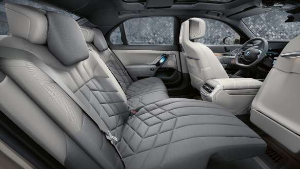 Executive Lounge Seating BMW i7 Sedan G70 Executive Lounge Seating for fond passengers BMW i7 Sedan G70
