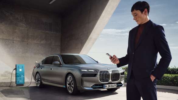 BMW Connected Charging Services BMW i7 M70 xDrive Sedan G70 BMW i7 M70 xDrive Sedan G70 BMW Connected Charging Services