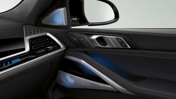 Bowers & Wilkins Diamond Surround Sound System BMW X6 G06 LCI BMW X6 G06 LCI Bowers & Wilkins Diamond Surround Sound System