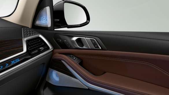 Bowers & Wilkins Diamond Surround Sound System BMW X5 G05 LCI BMW X5 G05 LCI Bowers & Wilkins Diamond Surround Sound System Comfort functionality