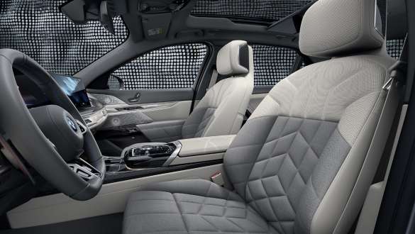 BMW Individual Merino leather/wool-cashmere combination with exclusive elements BMW M760e xDrive Sedan G70 Interior BMW Individual Merino leather/wool-cashmere combination with exclusive elements BMW M760e xDrive Sedan G70