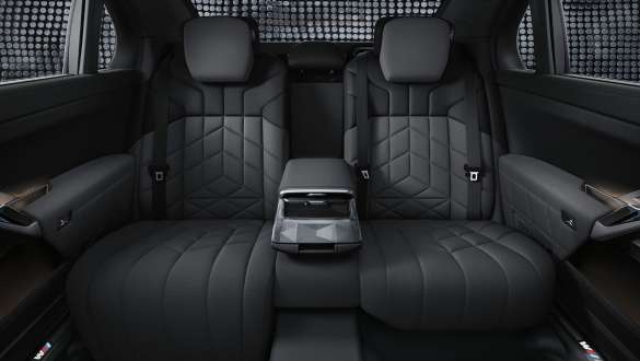 Executive Lounge Seating BMW i7 M70 xDrive Sedan G70 BMW i7 M70 xDrive Sedan G70 Executive Lounge Seating