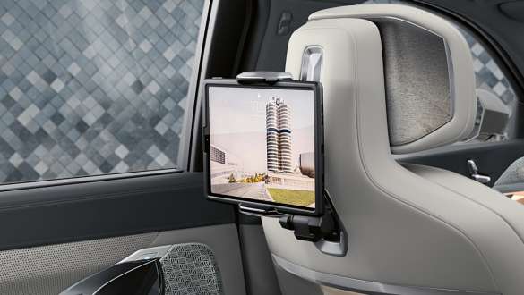 BMW universal holder for tablets with BMW safety case for Travel & Comfort System BMW i7 M70 xDrive Sedan G70 BMW i7 M70 xDrive Sedan G70 BMW universal holder for tablets with BMW safety case for Travel & Comfort System